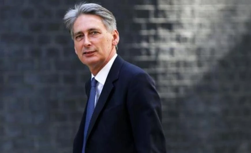 Φίλιπ Χάμοντ: Η οικονομία της Βρετανίας δεν κινδυνεύει από το Brexit